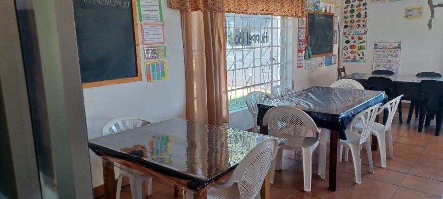 2 Bedroom Property for Sale in Matlakeng Free State